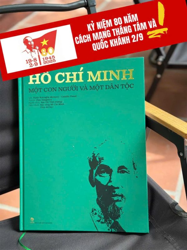 (Bìa cứng in màu) HỒ CHÍ MINH - MỘT CON NGƯỜI VÀ MỘT DÂN TỘC – Lời: Paolo Bracaglia Morante, Camillo Pisani – Tranh: Pino Dangelico – NXB Kim Đồng