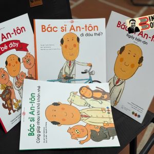 Bộ 4 Cuốn Tranh Truyện Ehon Nhật Bản - BÁC SĨ AN-TON: NGÀY BẬN RỘN, CÙNG GIÚP NHAU KHI KHÓ KHĂN NHÉ, EM BÉ ĐÂY, ĐI ĐÂU THẾ? - Toshio Nishimura - Lê Hiền, Linh Trụ dịch - Mọt sách Mogu