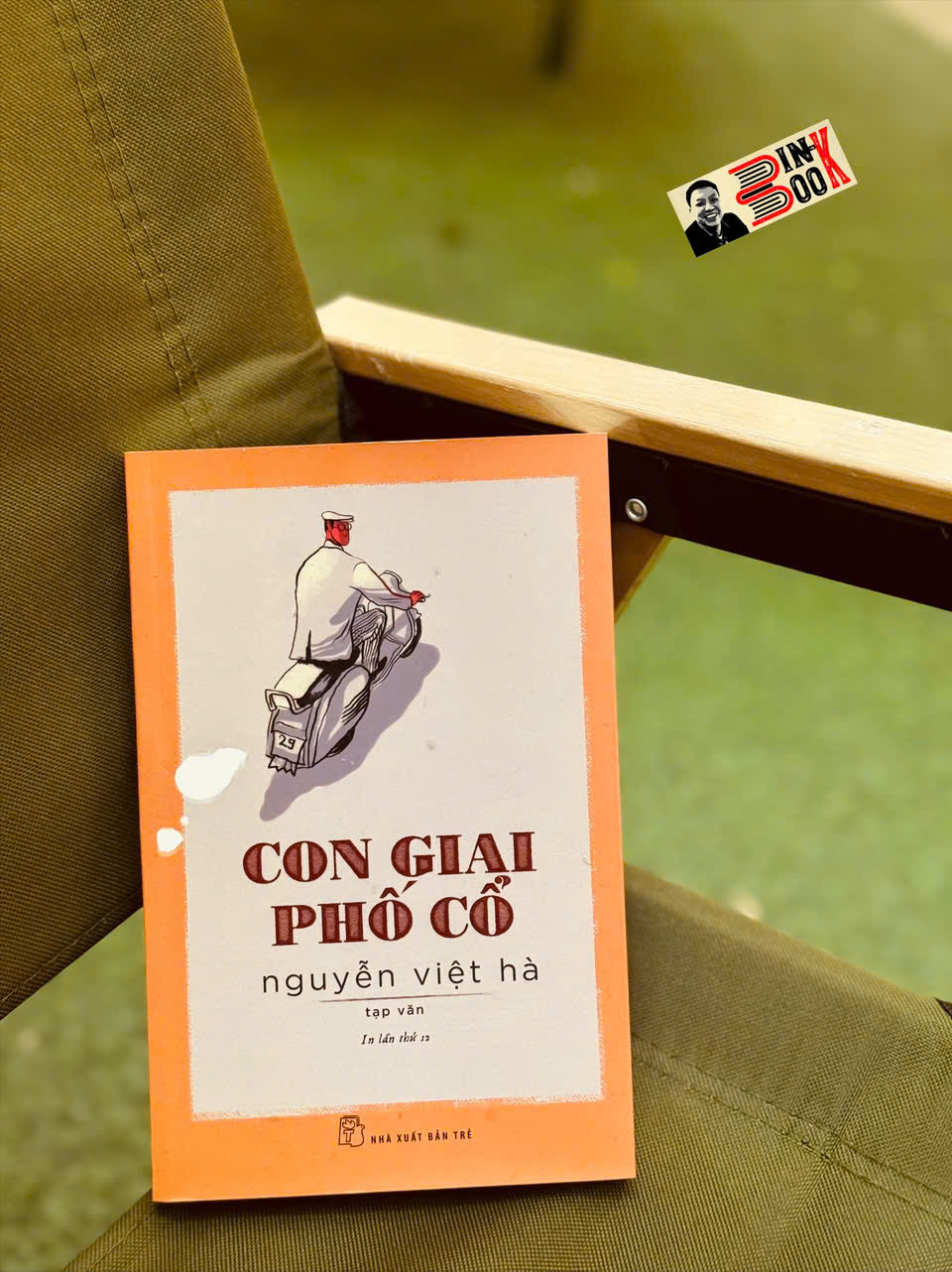CON GIAI PHỐ CỔ - Tạp Văn - Nguyễn Việt Hà - NXB Trẻ