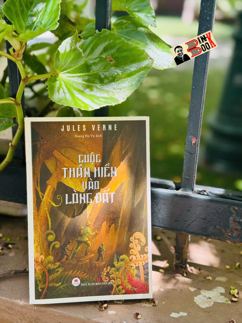 CUỘC THÁM HIỂM VÀO LÒNG ĐẤT – Jules Verne – Giang Hà Vỵ dịch – Huy Hoàng – NXB Văn học