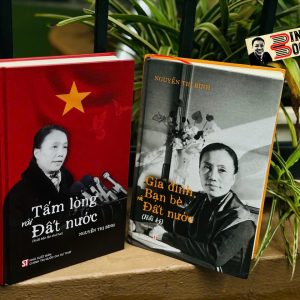 (Combo 2 cuốn, bìa cứng) TẤM LÒNG VỚI ĐẤT NƯỚC & HỒI KÝ GIA ĐÌNH – BẠN BÈ – ĐẤT NƯỚC – Nguyễn Thị Bình - NXB CTQGST