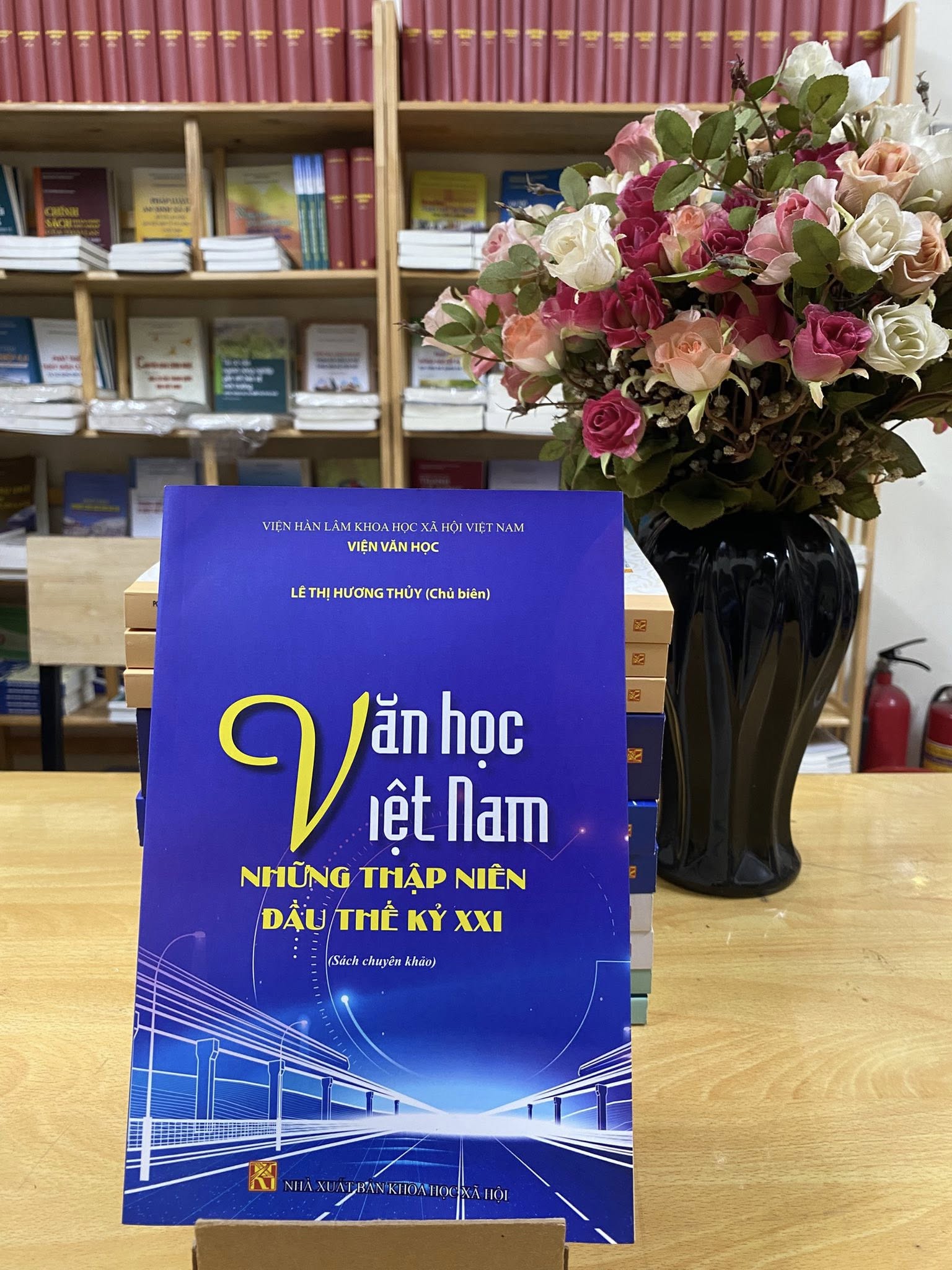 VĂN HỌC VIỆT NAM NHỮNG THẬP NIÊN ĐẦU THẾ KỶ XXI – NXB KHXH