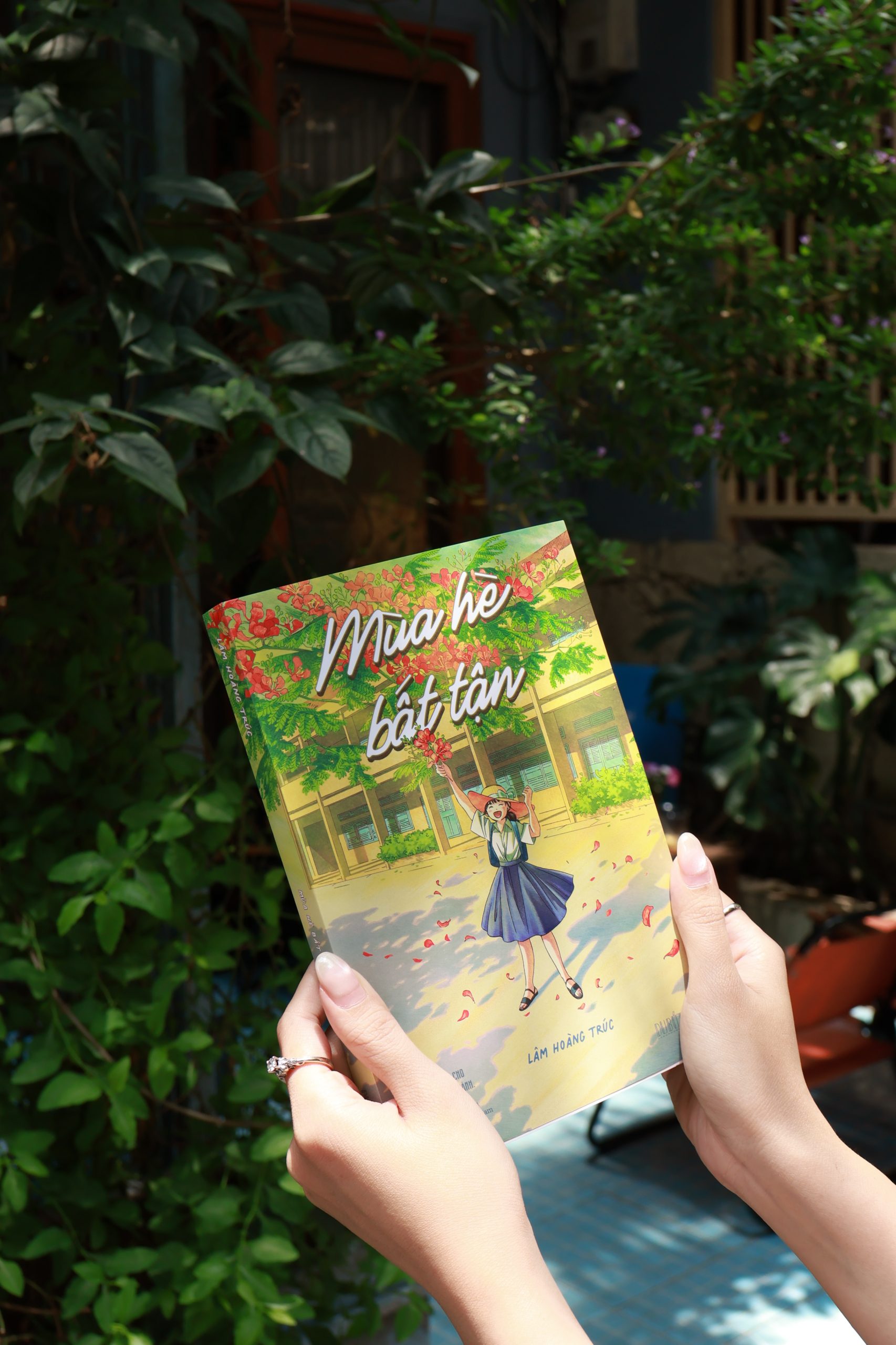 MÙA HÈ BẤT TẬN- Lâm Hoàng Trúc- NXB Phụ Nữ Việt Nam- Du Bút