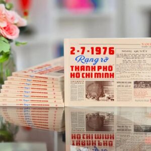 NGÀY 2-7-1976 RẠNG RỠ THÀNH PHỐ HỒ CHÍ MINH - Nam Bộ Tuyển Chọn - NXB Tổng hợp TP.HCM